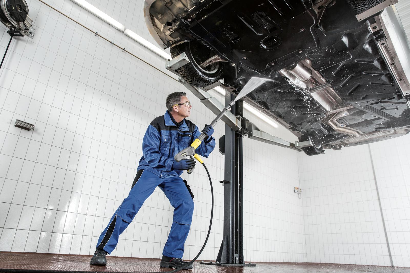 What to Look for in a Commercial Pressure Washer